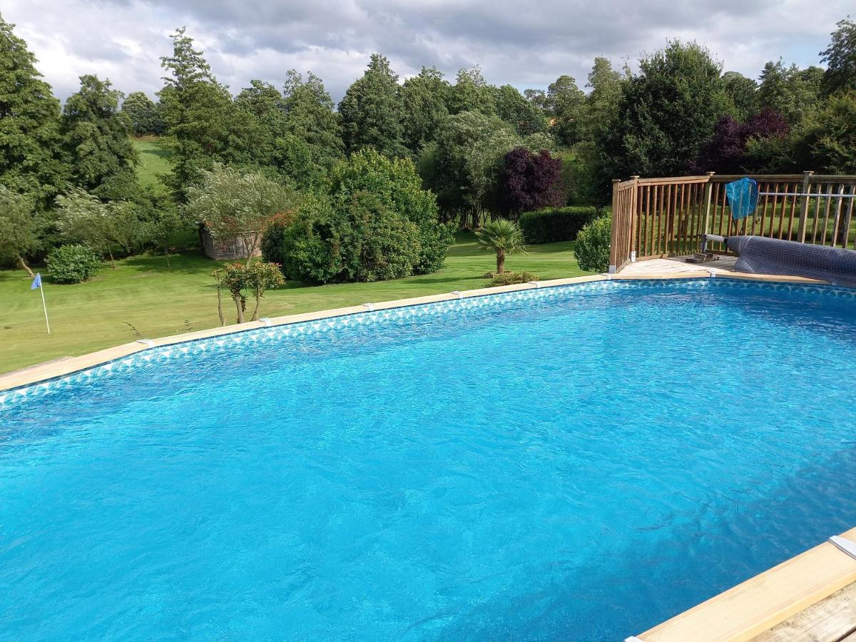 La Gasteboisiere With Swimming Pool And Games Room Le Mesnil-Adelee Exterior photo