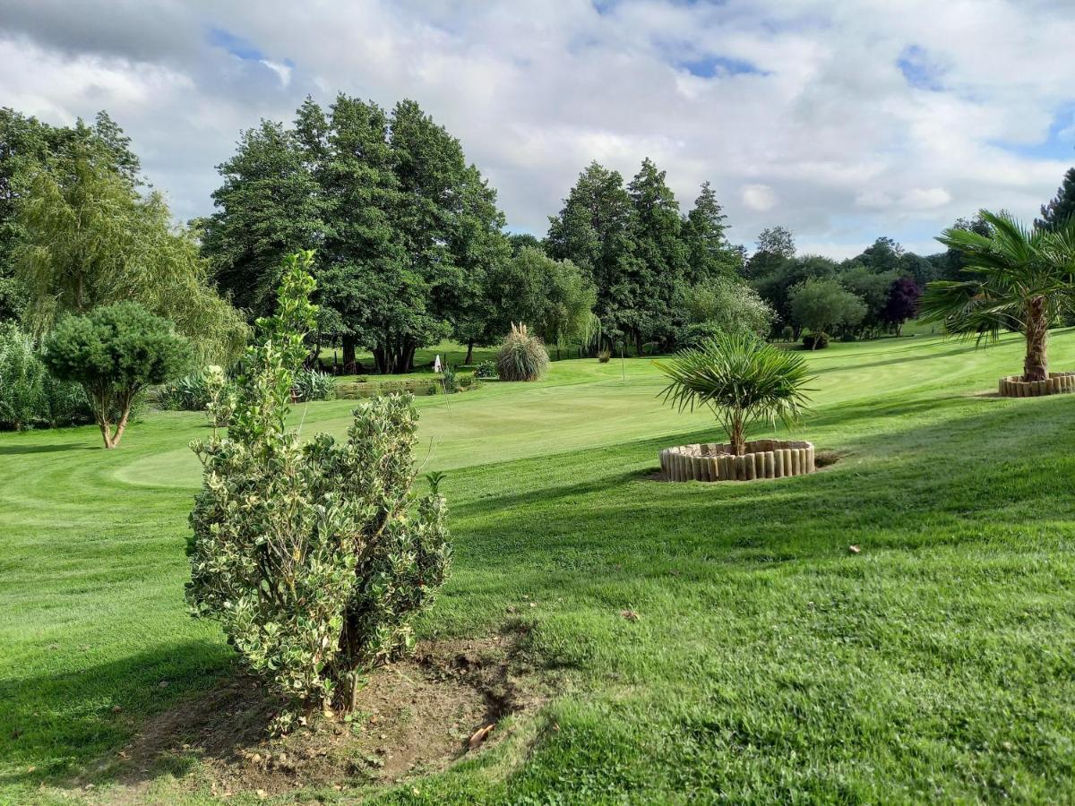 La Gasteboisiere With Swimming Pool And Games Room Le Mesnil-Adelee Exterior photo