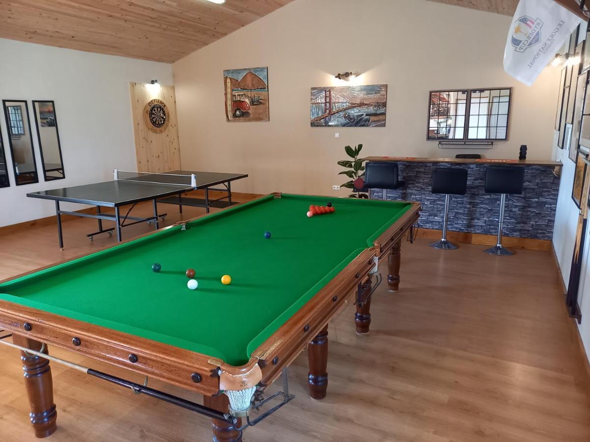 La Gasteboisiere With Swimming Pool And Games Room Le Mesnil-Adelee Exterior photo